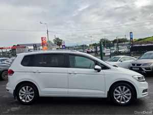 Volkswagen Touran 172 REG 7 SEATER HIGHLINE EDITIO - Image 4