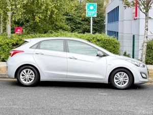 Hyundai i30 2016!!1.6L SE!!! NEW NCT !!! - Image 3