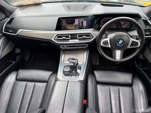 2019 BMW X5 M50d M Sport  400HP  xDrive - Image 2
