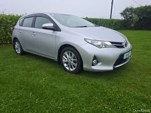 151 Toyota Auris 1.4 D4d New Nct and Tax - Image 4