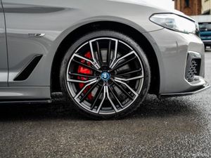 BMW 5-Series 545E Xdrive M Sport *SUNROOF, PRO /TE - Image 4