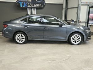 22 SKODA OCTAVIA AMBITION 2.0 DIESEL - Image 2