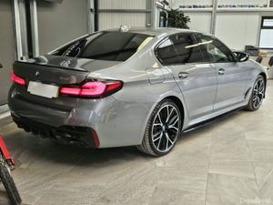 22 BMW 530 E M-SPORT HYBRID - Image 2
