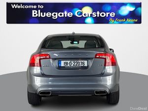 Volvo S60 D2 SE*NEW 19"ALLOYS*HEATED MULTIFUNCTION - Image 4