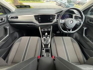 Volkswagen T-Roc STYLE DESIGN 2.0 TDI AUTO NEW NCT - Image 2