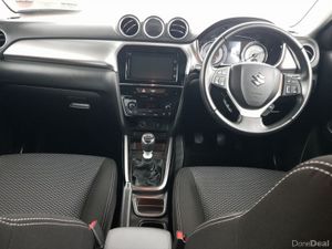 Suzuki Vitara 1.4 Hybrid SZ4 MT - Image 4