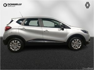 Renault Captur 0.9 TCE 90 Expression+ 5dr - Image 4