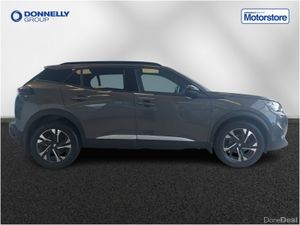 Peugeot 2008 1.2 PureTech Allure Premium+ 5dr - Image 3