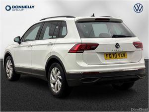 Volkswagen Tiguan 1.5 TSI Life 5dr - Image 3