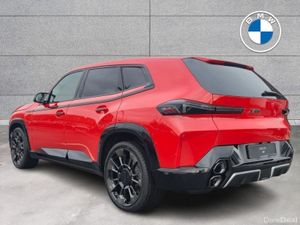 BMW XM 50e - Image 2