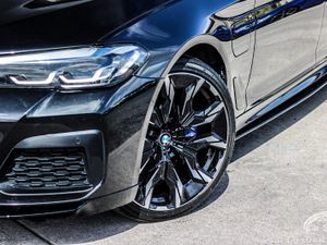 2021 BMW 5 SERIES PRO PACK LCI - Image 3
