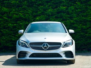 Mercedes-Benz C200 AMG-Line 2018 - Image 2
