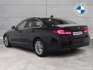 BMW 5-Series 520d SE Saloon - Image 3