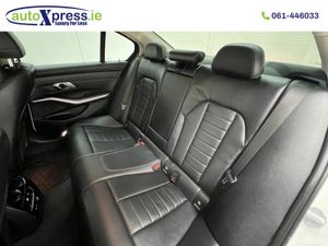 BMW 3-Series 320D M-SPORT XDRIVE 4WD Leather Pack - Image 4