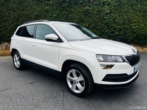 Skoda Karoq 1.0 TSI SE 115PS 5DR - Image 2