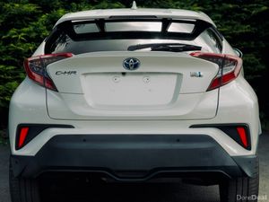 Toyota C-HR 1.8 Hybrid 2017 - Image 3