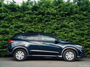 Honda Vezel Hybrid 2019 | Low Mileage |Only 46K Km - Image 2