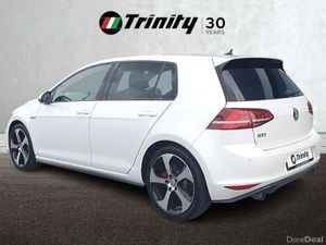 Volkswagen Golf ** GTI **2.0l 220BHP ** HIGH SPEC - Image 3