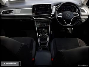 Volkswagen T-Roc **AUTOMATIC PETROL**SUNROOF**ELEC - Image 2