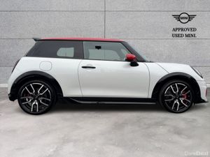 Mini Cooper John Cooper Works - Image 3