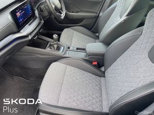 Skoda Octavia SPORTLINE 2.0 TDI 115HP 5DR - Image 4
