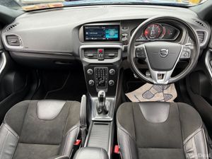 2016 VOLVO V40 2.0D4 R DESIGN PAN ROOF - Image 2