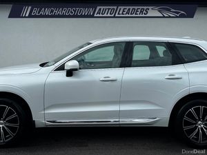 VOLVO XC60 D4 AWD INSCRIPTION AUTO 190BHP SKY VIEW - Image 2