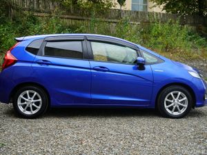 2017 Honda Fit Hybrid - Image 4