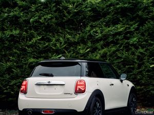 Mini Cooper 1.5 3rd 2019 - Image 3