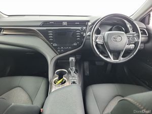 Toyota Camry Hybrid Auto - Image 4