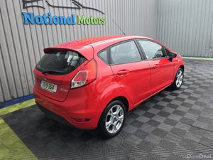 2017 Ford Fiesta ZETEC 1.0 Petrol - Image 3