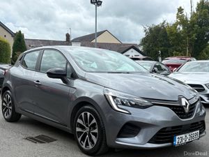 231 Renault Clio Equilibre 1.0 Petrol - Image 3