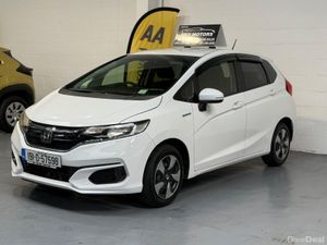 2019 Honda Fit 1.5 Hybrid Automatic,CarPlay, - Image 3