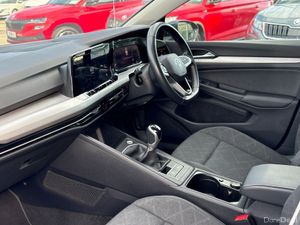 Volkswagen Golf 2.0 TDI 115HP Life - Image 3