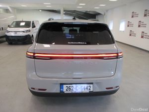 2026 LEAPMOTOR C-10 DESIGN HYBRID E.V DEMO - Image 3