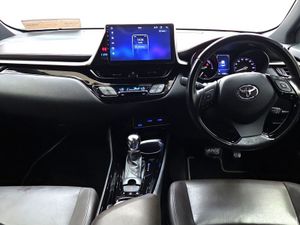 Toyota C-HR G LED Edition Hybrid - Image 4