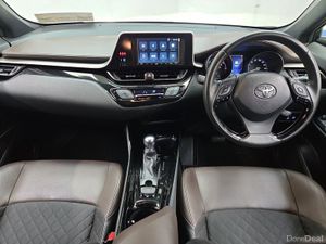 Toyota C-HR G 1.8 Hybrid *Top spec* - Image 4