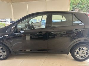 Kia Picanto 1.0 PE Petrol - Image 4