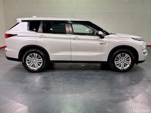 Mitsubishi Outlander 2.4L PETROL PLUG-IN HYBRID AU - Image 3