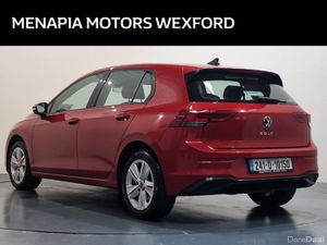 Volkswagen Golf 2.0 TDI 115HP Life - Image 4