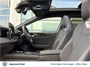 Volkswagen Passat *NEARLY NEW* BUSINESS PHEV 1.5 T - Image 4