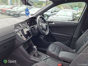 Volkswagen Tiguan PHEV 245HP R-Line SUN ROOF - Image 3