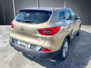 2015 Renault Kadjar 1.5 dCi 110  Dynamique Nav - Image 4