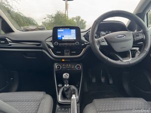 Ford Fiesta 2018 petrol Zetec - Image 4