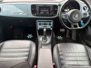 Volkswagen Beetle 2012 - Image 3
