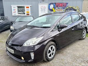 Toyota Prius 2015 Hybrid Automatic - Image 2