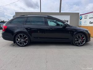 151 Skoda Octavia 2.0TDI 184HP RS Pan Foof - Image 2