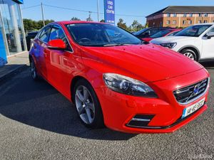 VOLVO V40 1.6 PETROL AUTOMATIC **HEATED SEATS** - Image 3