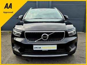 Volvo XC40 T2 MOMENTUM 5DR - Image 2