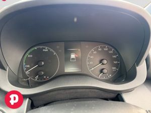 Toyota Yaris 1.5 Hybrid X Auto - Straight Sale Dis - Image 4